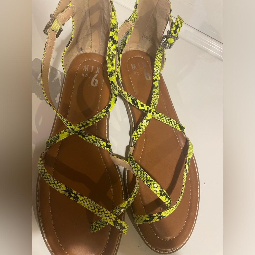 Lime green snakeskin sandals 9 1/2